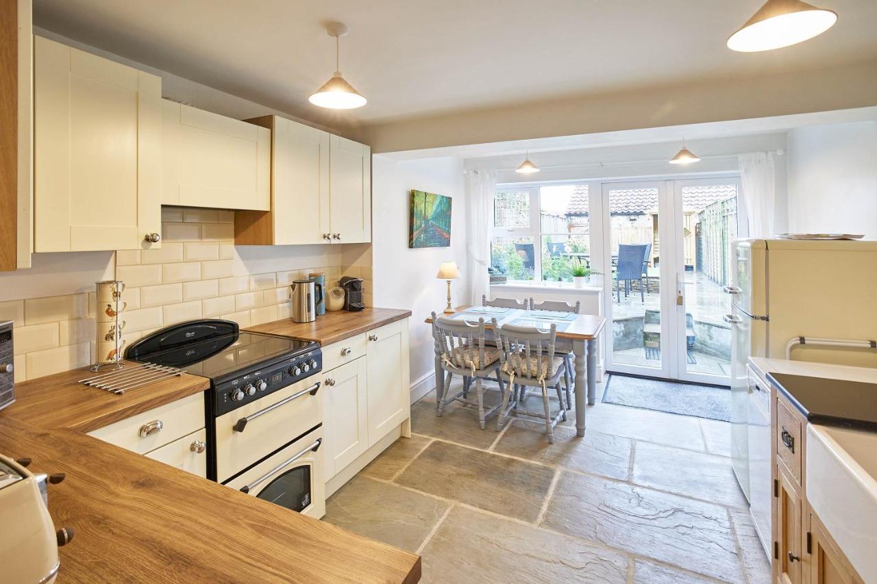 Host & Stay - Willow Cottage Helmsley Buitenkant foto